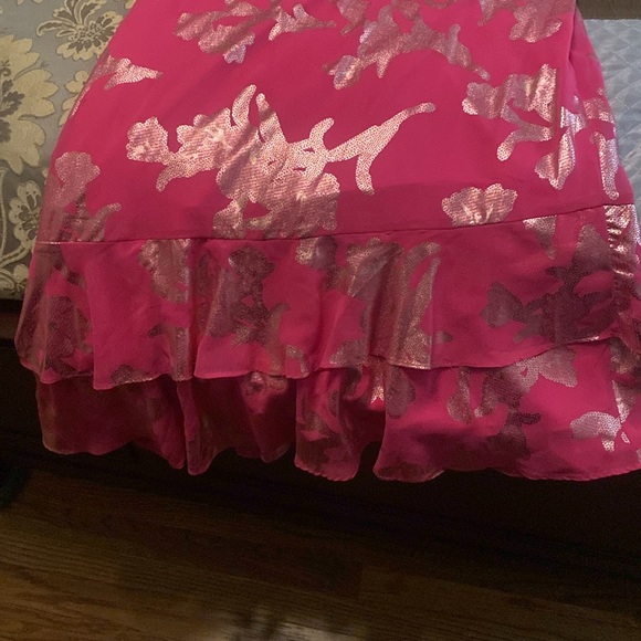 Adrianna Papell Crushed Neck Metallic Foil Cocktail Dress with Asymmetrical Hem - Picture 3 of 4